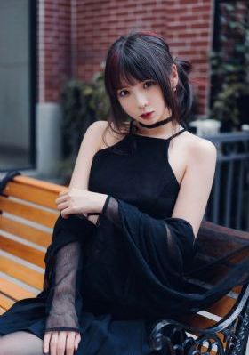 国产红旗豪车_BD韩语高清在线