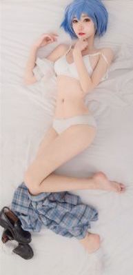 日韩精品精品不卡池城吻戏_4K动漫在线观看